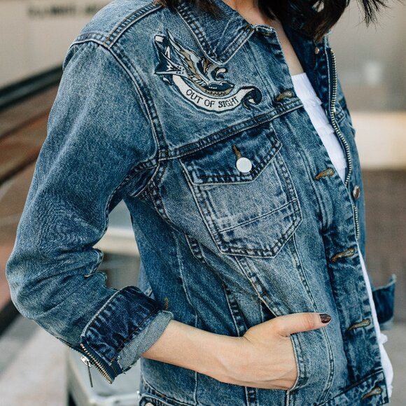 Blank NYC Womens Size Medium Out of Sight Out of Mind Embroidered Denim Jacket - Picture 1 of 10